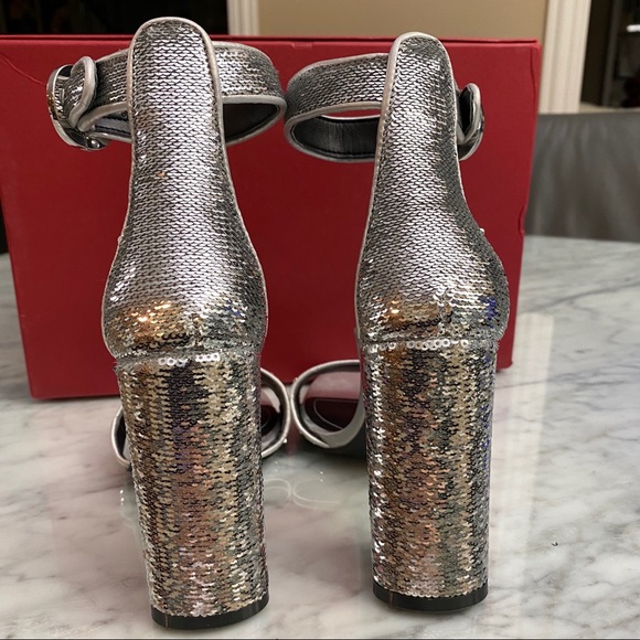 KENDALL & KYLIE GISELLE 11 SEQUIN DRESS SANDAL - Picture 5 of 7